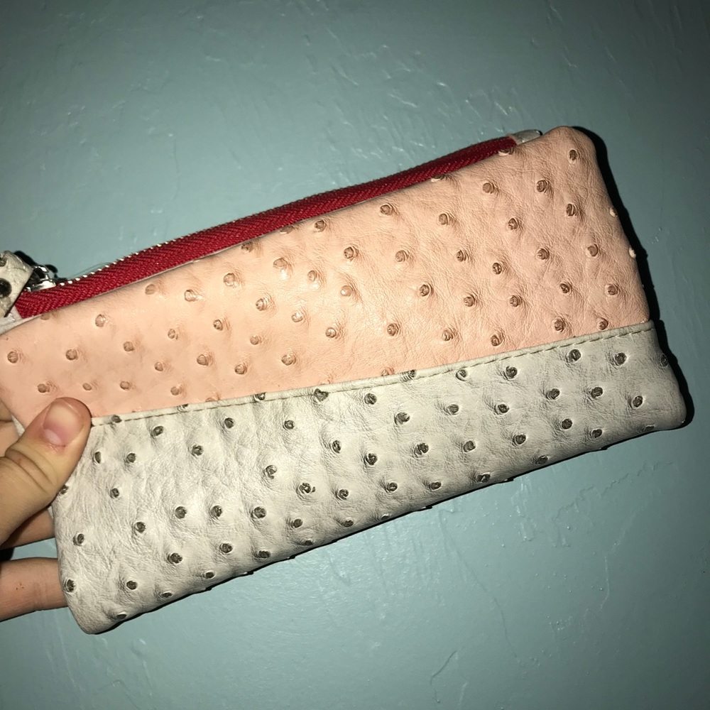 •fo leather wristlet•